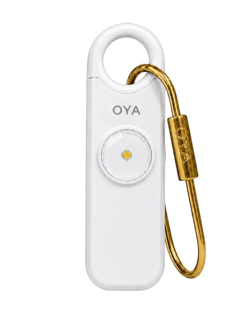 OYA Clear White de face, avec son mousqueton doré